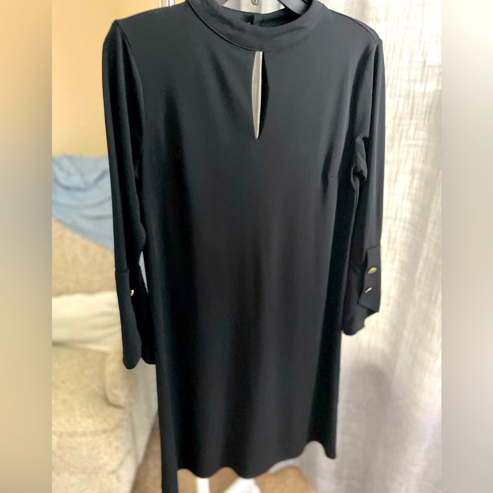 Ann Taylor S black blouse dress w/keyhole in front and back